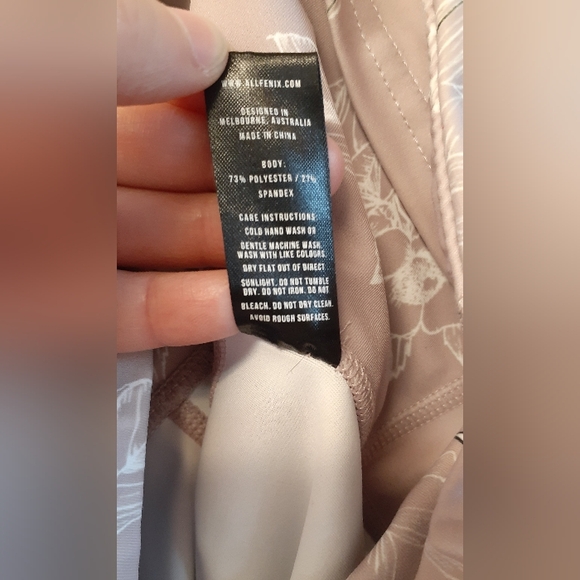 All Fenix brand flowered leggings - size small - Picture 6 of 7